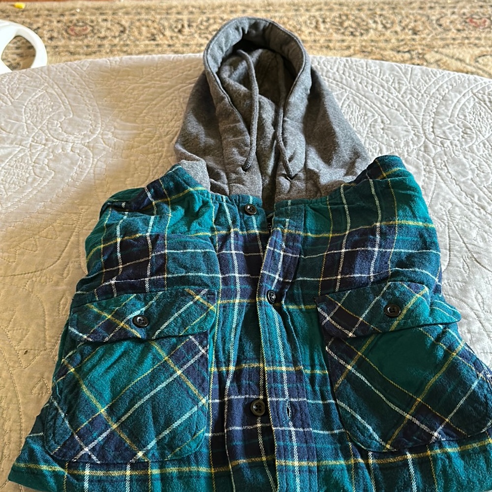 No Boundaries button down shirt with gray hood